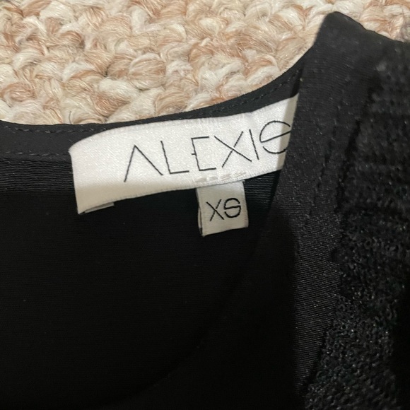 Alexis Top - Picture 3 of 3